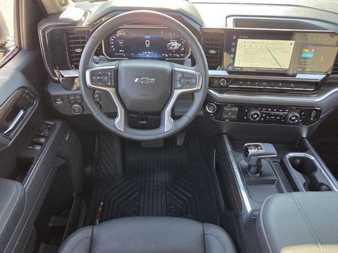 Used 2026 Chevrolet Silverado 1500 LT Trail Boss w/ LT Trail Boss Premium Package AWD/4WD image 14