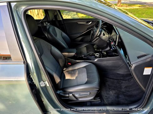 Used 2023 Kia Niro Wind FWD image 32
