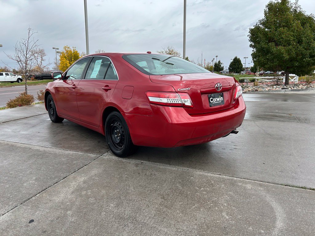 Used 2011 Toyota Camry LE FWD image 5