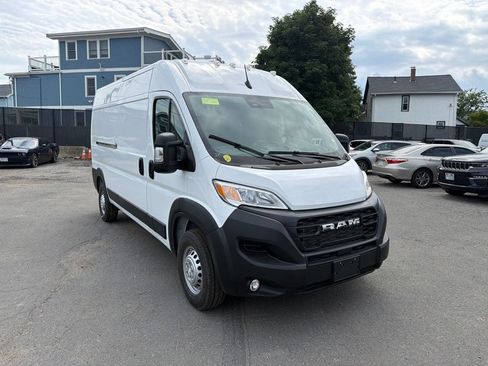 New 2026 RAM ProMaster 2500 w/ Convenience Group FWD image 7