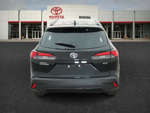 New 2026 Toyota Corolla Cross XLE image 18