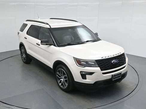 Used 2018 Ford Explorer Sport image 39