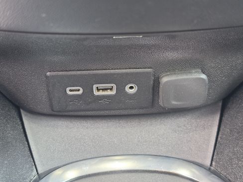 Used 2023 Chevrolet Malibu LT FWD image 28