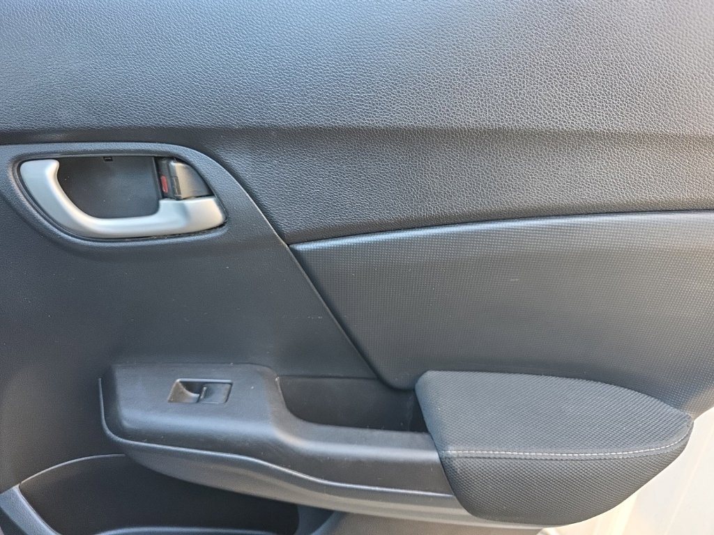 Used 2015 Honda Civic SE image 23