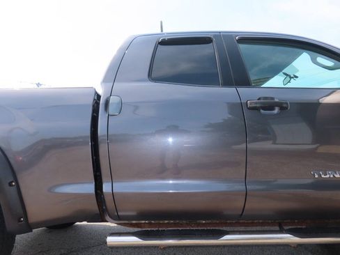 Used 2011 Toyota Tundra 4x4 Double Cab w/ Tow Pkg image 21