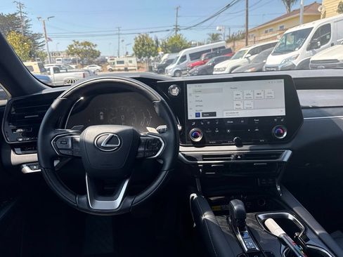 Used 2023 Lexus RX 350 Premium Plus w/ Cold Area Package FWD image 6