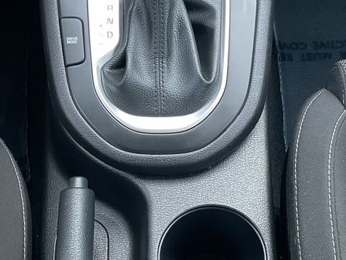 Used 2024 Kia Forte LXS FWD image 16