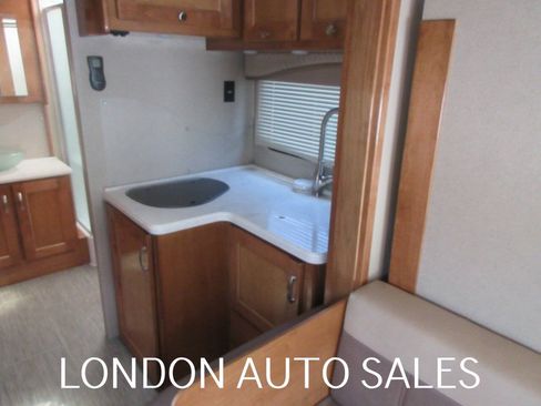 Used 2017 Mercedes-Benz Sprinter 3500 image 16