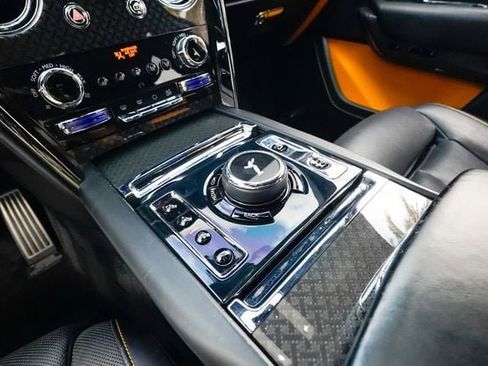 Used 2020 Rolls-Royce Cullinan Black Badge image 61