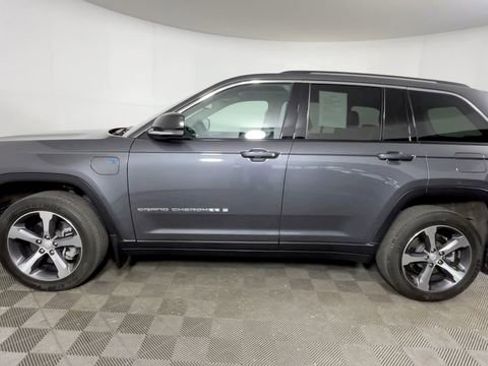 Used 2023 Jeep Grand Cherokee 4WD 4xe w/ MOPAR Finishing Package image 8