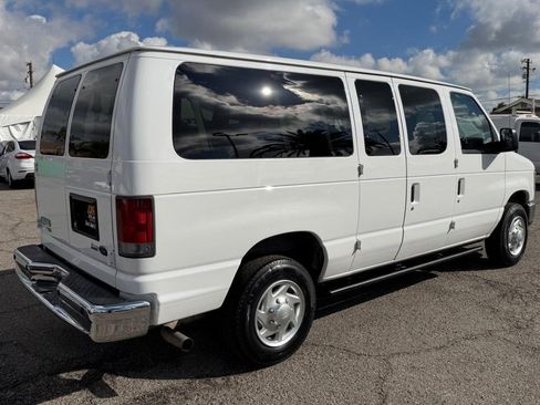 Used 2010 Ford E-350 and Econoline 350 Super Duty Wagon image 6