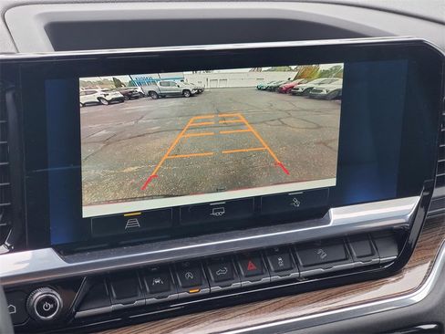 Used 2023 Chevrolet Silverado 1500 LT Trail Boss w/ Convenience Package II image 17