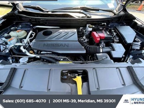 Used 2023 Nissan Rogue SL image 8