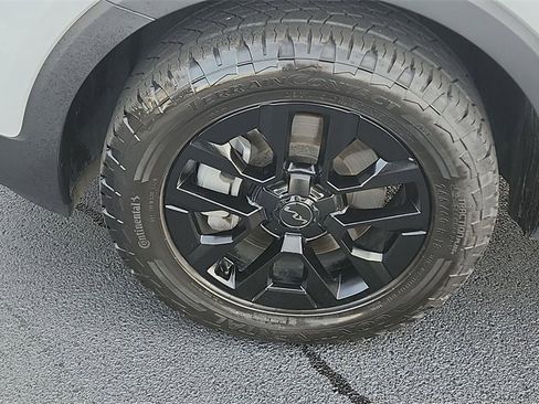 Used 2025 Kia Telluride AWD image 14