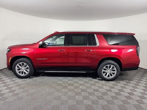 New 2025 Chevrolet Suburban Premier image 6