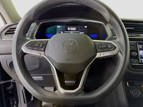 Used 2022 Volkswagen Tiguan S image 14