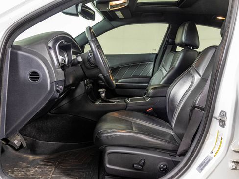 Used 2018 Dodge Charger GT AWD/4WD image 27
