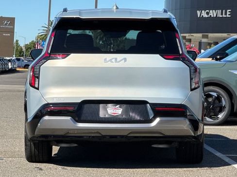 Certified 2024 Kia EV9 Land AWD/4WD image 7