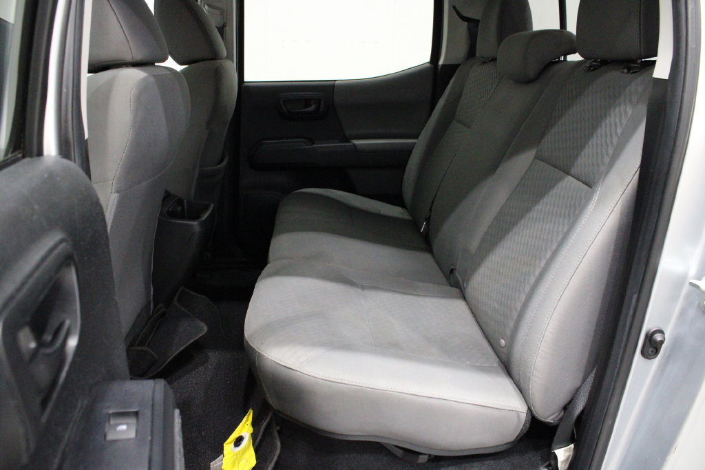 Used 2023 Toyota Tacoma SR AWD/4WD image 38