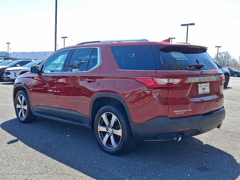 Used 2018 Chevrolet Traverse LT AWD/4WD image 5