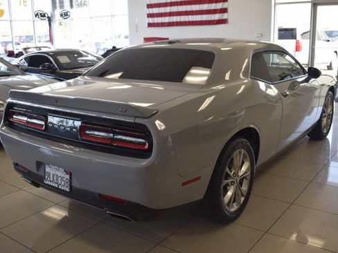 Used 2021 Dodge Challenger SXT image 12