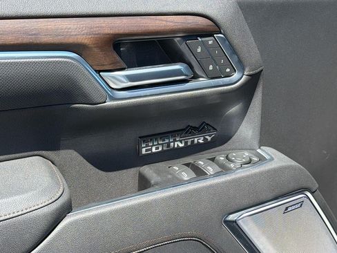 New 2026 Chevrolet Silverado 1500 High Country AWD/4WD image 13
