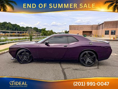 Used 2021 Dodge Challenger R/T Scat Pack w/ Dynamics Package RWD image 8