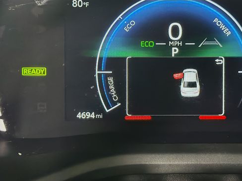 Used 2026 Toyota Camry SE FWD image 18