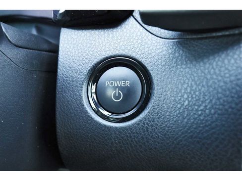 Used 2025 Toyota Camry XLE image 26