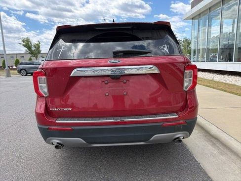 Used 2023 Ford Explorer Limited w/ Limited Technology Package image 4