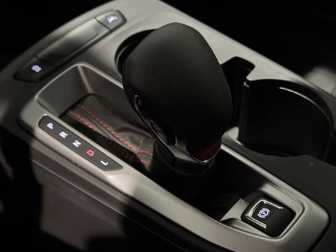 Used 2024 Chevrolet Trax RS w/ Driver Confidence Package image 29