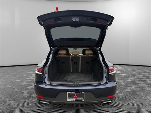 Used 2021 Porsche Macan image 9