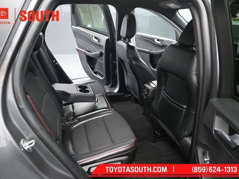 Used 2025 Ford Escape ST-Line AWD/4WD image 30