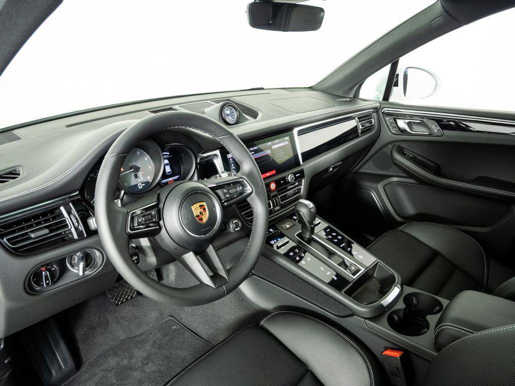 New 2026 Porsche Macan S AWD/4WD image 4