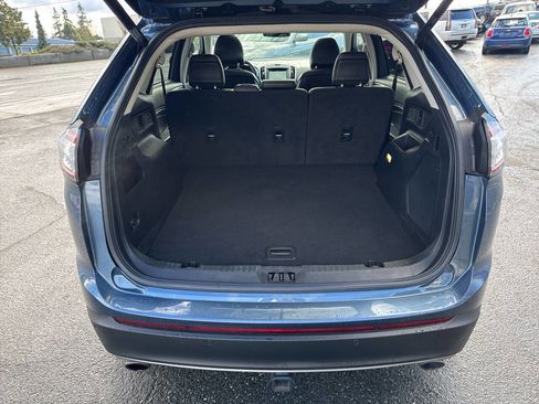 Used 2018 Ford Edge Titanium w/ Equipment Group 302A image 4