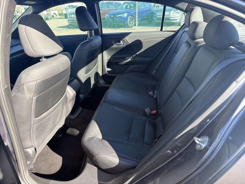 Used 2017 Honda Accord Sport Special Edition image 13