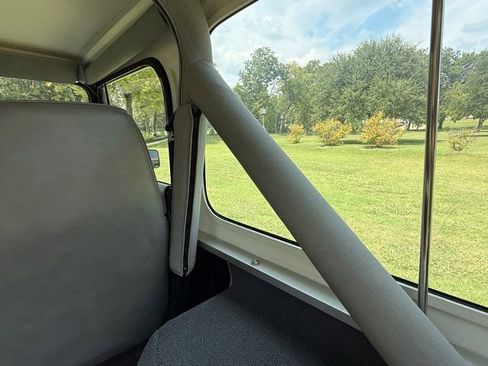 Used 1989 Jeep Wrangler 4WD image 38