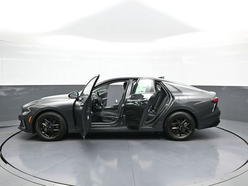 New 2026 Kia K5 LXS FWD image 42