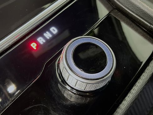 Used 2025 Jeep Grand Cherokee L Laredo image 24