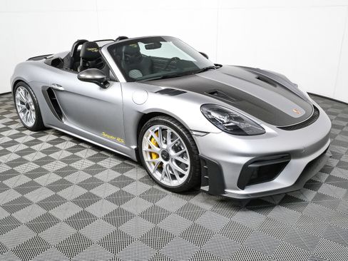 Certified 2025 Porsche 718 Boxster Spyder RS RWD image 30