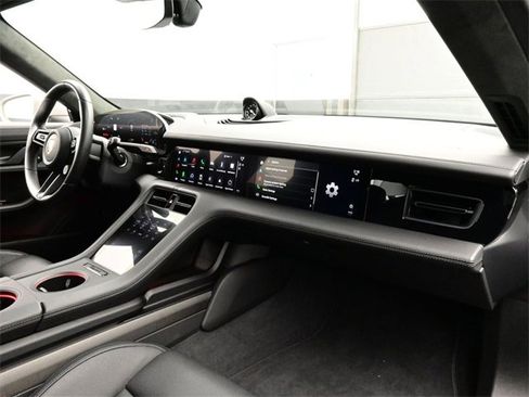 Certified 2024 Porsche Taycan GTS image 18