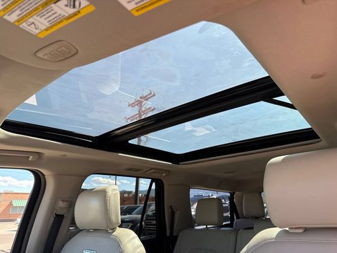 Used 2018 Ford Expedition Max Platinum AWD/4WD image 39