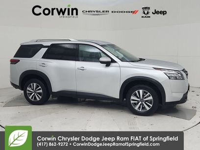 Used 2025 Nissan Pathfinder SL