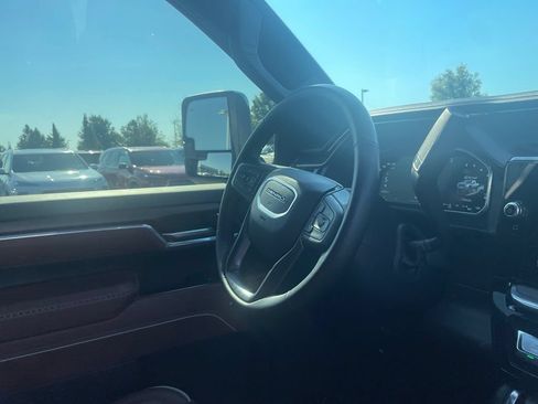 Used 2026 GMC Sierra 2500 Denali Ultimate AWD/4WD image 31