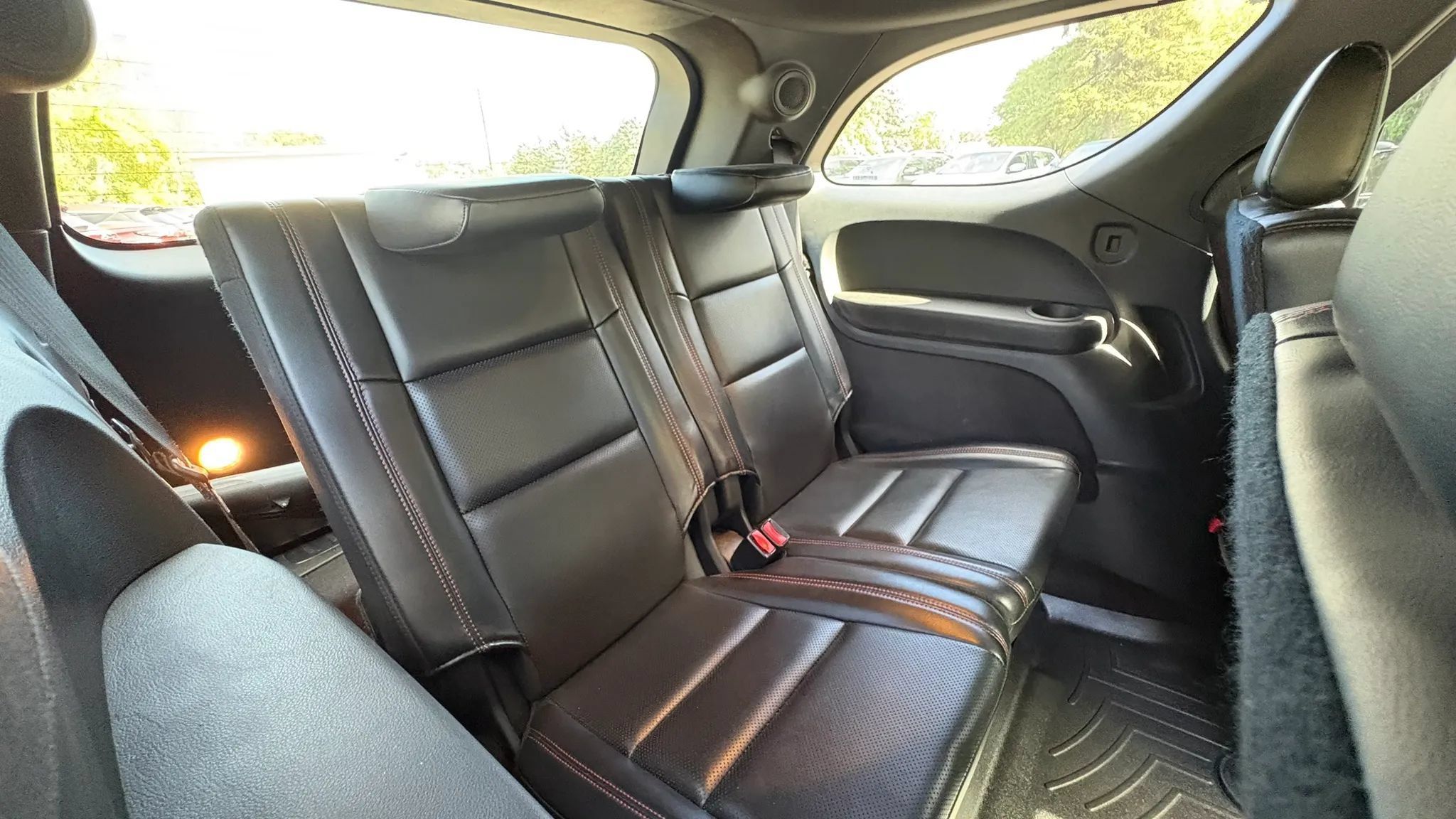 Used 2017 Dodge Durango R/T w/ Technology Group AWD/4WD image 27