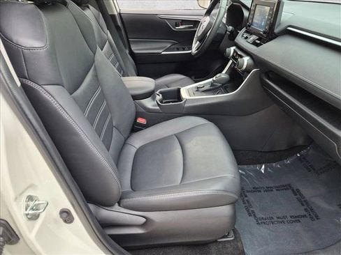Used 2022 Toyota RAV4 XLE Premium AWD/4WD image 20