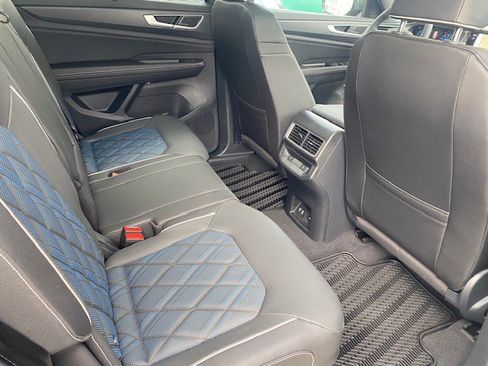 New 2026 Volkswagen Atlas Cross Sport SEL Premium R-Line image 14