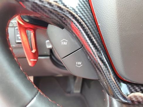 Used 2016 Chevrolet Corvette Z06 w/ 3LZ Preferred Equipment Group RWD image 13