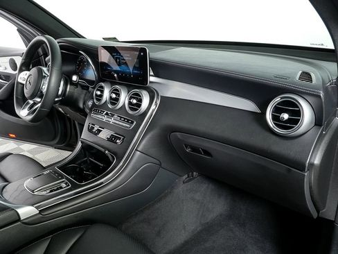 Used 2022 Mercedes-Benz GLC 300 4MATIC Coupe image 22