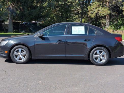 Used 2014 Chevrolet Cruze LT image 8